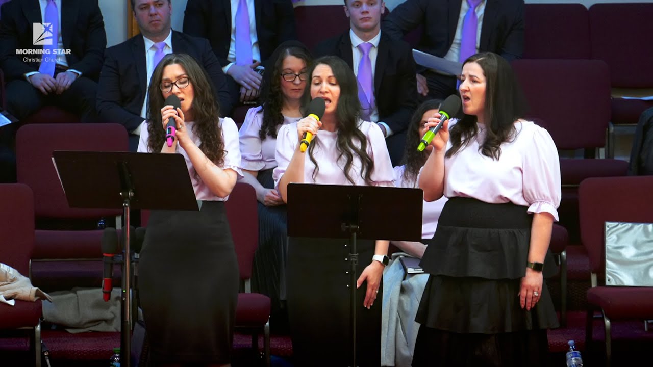 "Утром на рассвете, очень рано" - Инна, Янна и Вита (в сопровождении ...