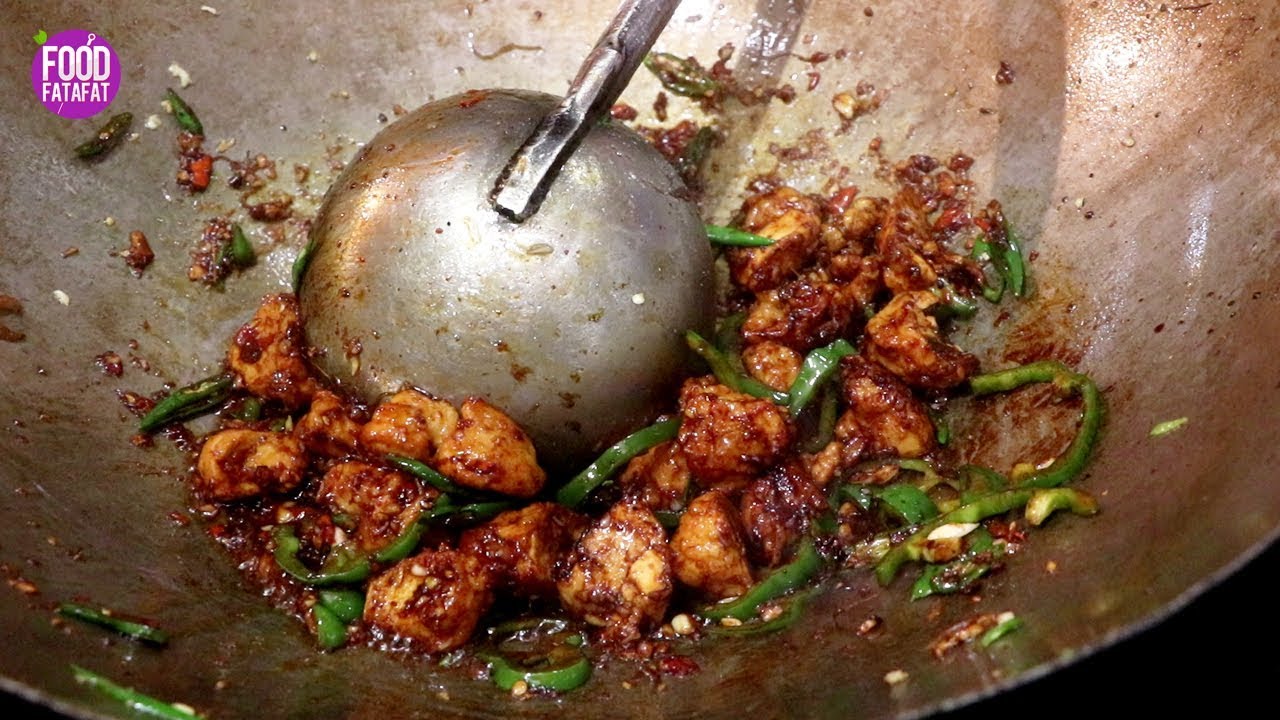 Chilli Chicken Restaurant Style In Just 2 Minutes | Easy Chili Chicken Gravy Indian Street Food | Food Fatafat