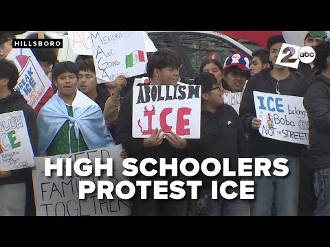 Students at Oregon high school protest ICE activity