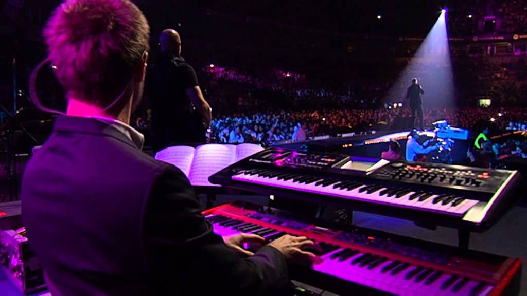 Sergej Cetkovic - Nazovi me // LIVE ARENA 2013