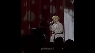 [CUT] 220611 SEVENTEEN Seungkwan sang ‘이유 (The Reason)’ on someone’s wedding