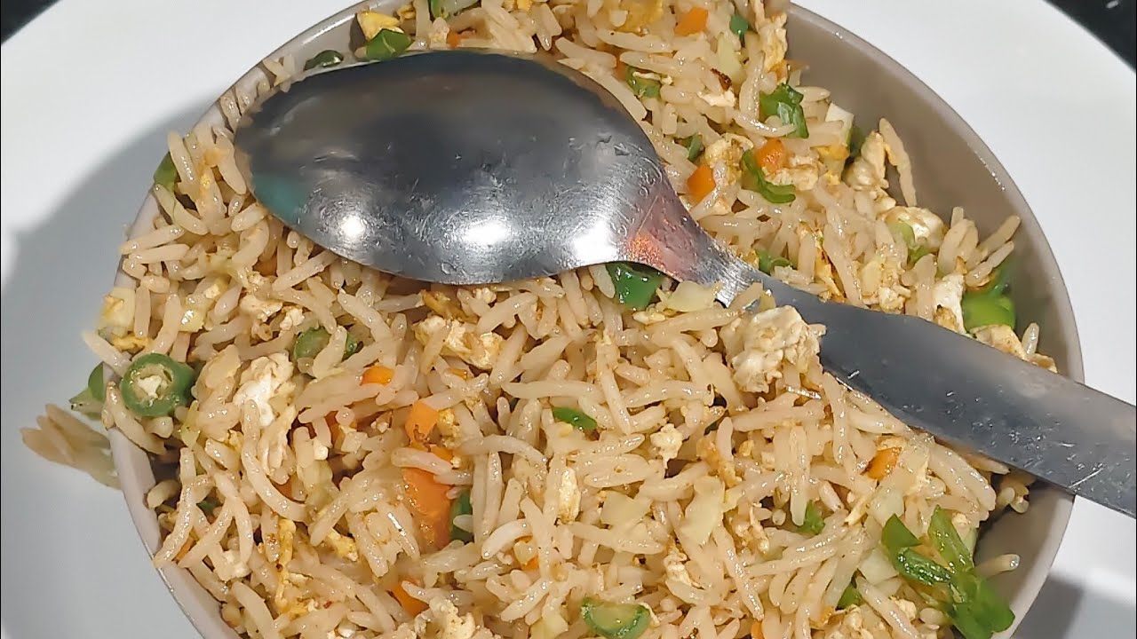 How to making frie rice#foodchannel #ekmotahathighumechala #highlights ...