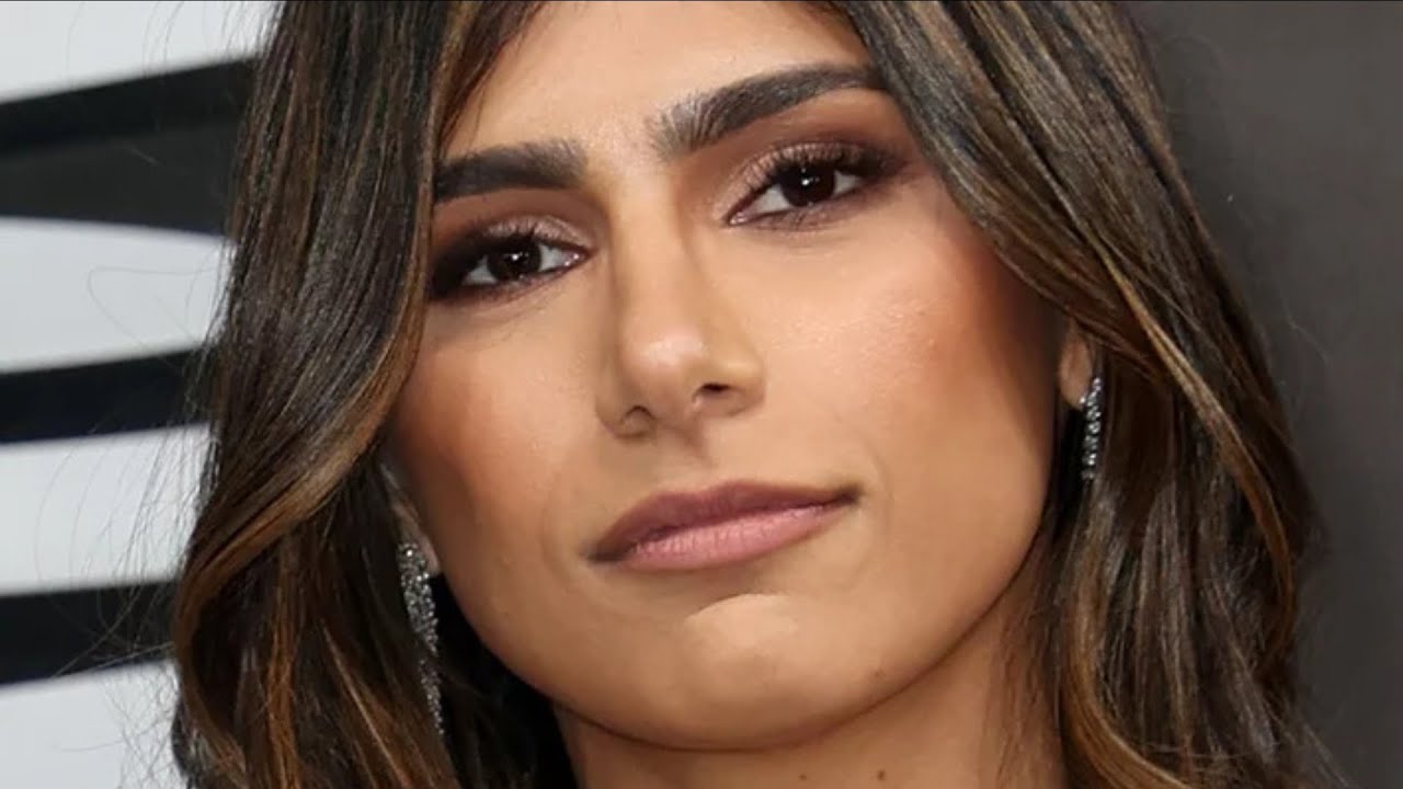 Mia Khalifa fra mellemøsten forarger (pornofilm) Sexnyheder, sexhistorier og sexfilm til det danske folk siden 1999