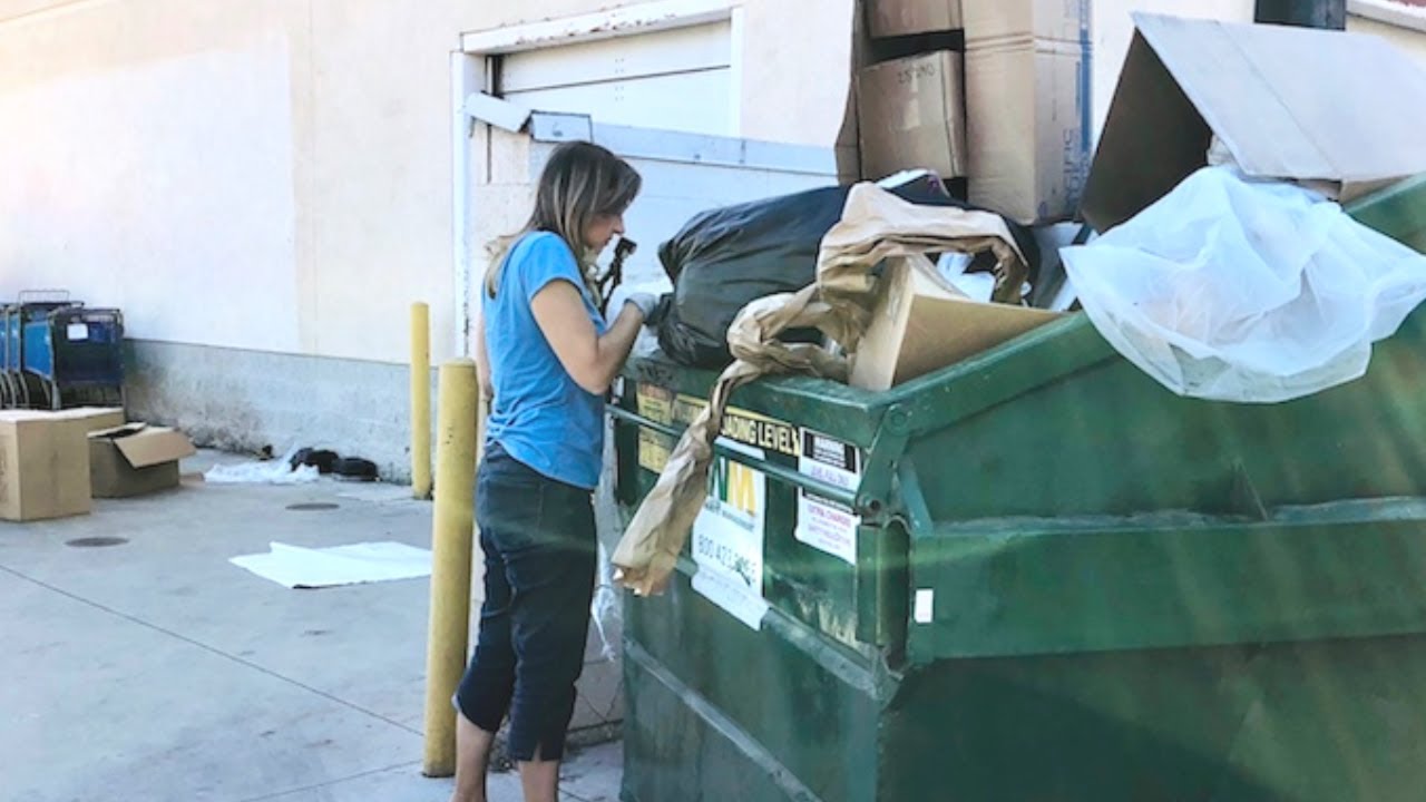 SHE SPENT THE DAY DUMPSTER DIVING AT BIG CORPORATE STORES YouTube