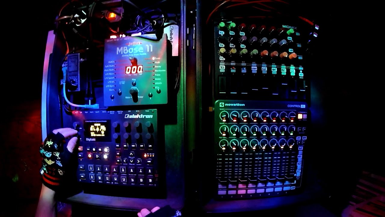 Stromfabrik - Elektron Digitakt, Jomox Mbase 11, Launch Control XL, Midimix