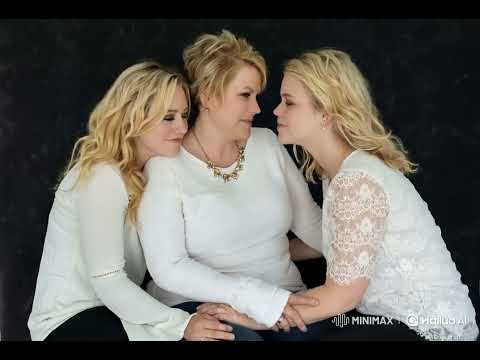 Three Women One Unforgettable Kiss Love And Connection Have No Age Thanks For Suport Me