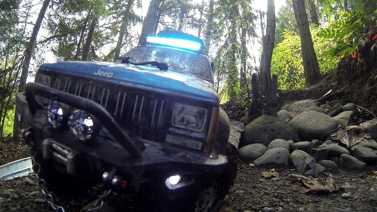 JRP RC - The Comanche Takes on The Rock Loop - Axial SCX10 trail honcho