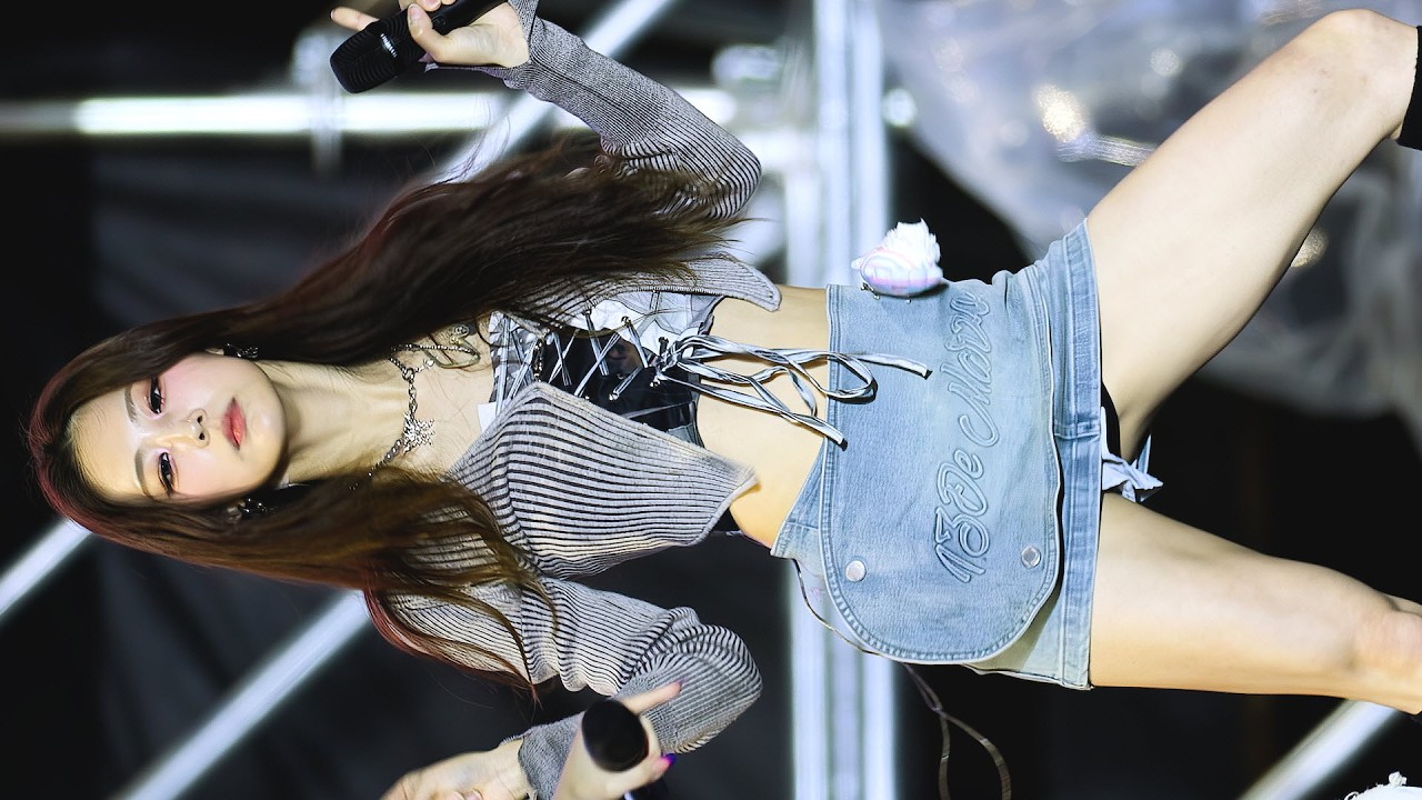 241114 아이칠린 ICHILLIN - 라 루나(달의 아이) La Luna | 주니 JOONIE 세로 직캠 | 목원대학교 대동제 [KPOP FanCam 4K]