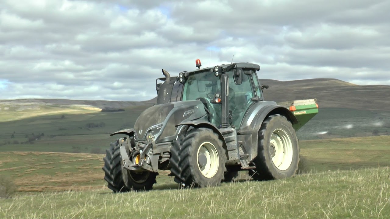 Fertilizer spreading April 2021 Spring, and fertilizer time again .