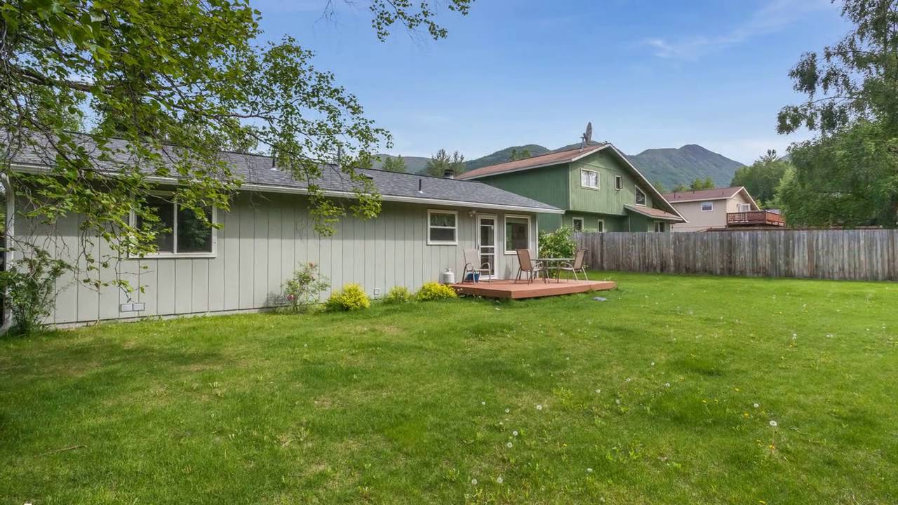 18946 N Chichagof Loop, Eagle River AK 99577, USA