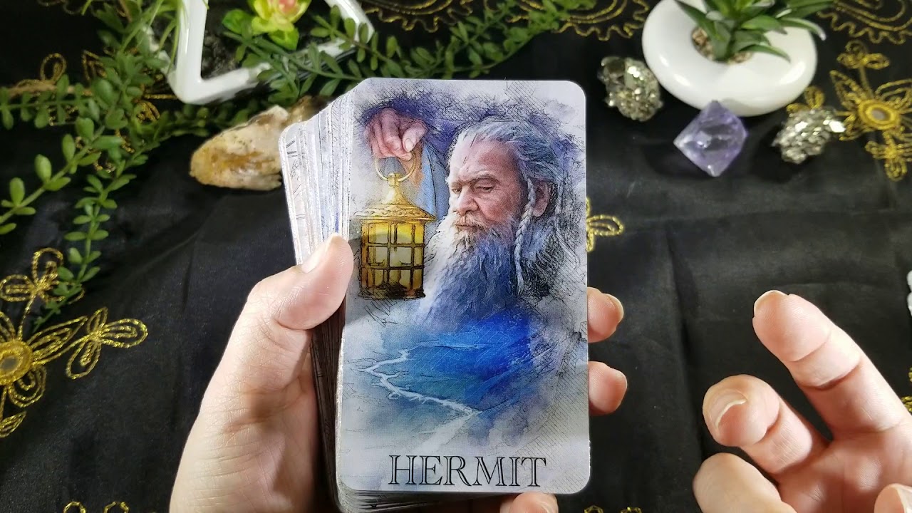 A look at the Retrospective Tarot - a flip through