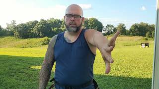 Saddle Hunting Tip. How to Daisy Chain your lineman rope.