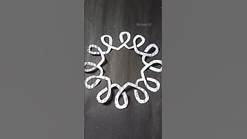 How to make a snowflake ❄️✂️ #shorts #snowflake #viralshorts #youtubeshorts