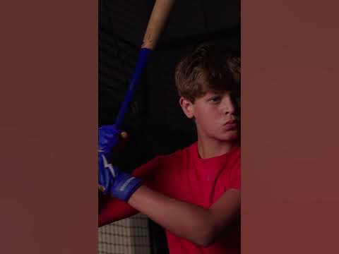 BRUCE BOLT Original Series Royal Gloves - YouTube