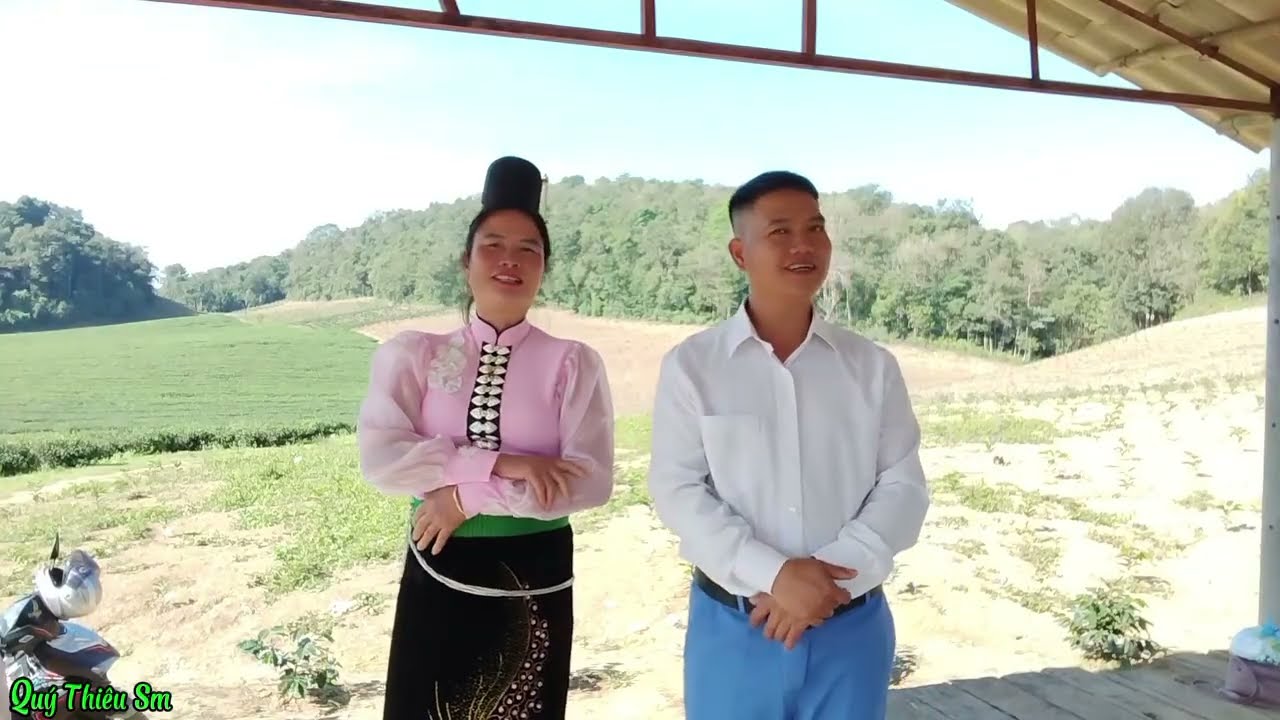 Xuân Quý Từ Lào về Để Hát Dao Duyên Với Cầm Hung