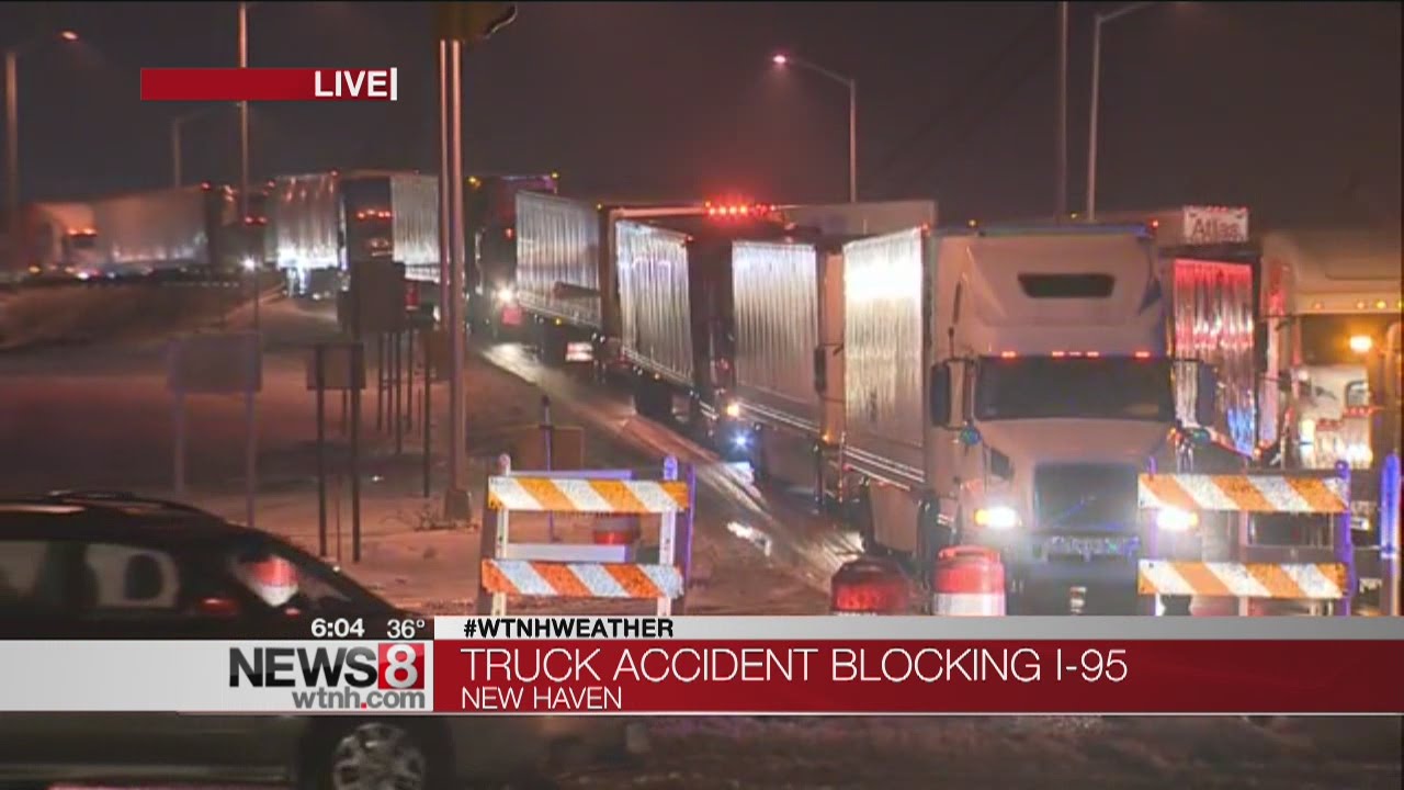Tractor trailer crash closes I-95 north in New Haven - YouTube