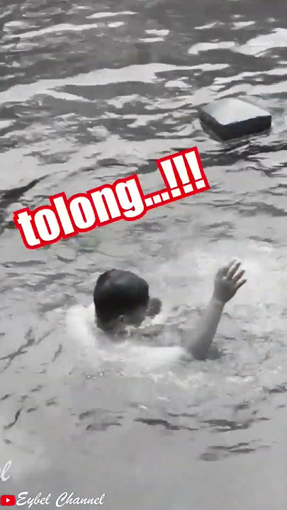 Kids Learn to Swim😱 #shorts