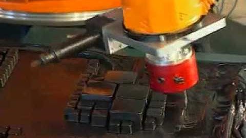 KUKA Robot    Deburring Plastic Engine Cover Industrial Appli