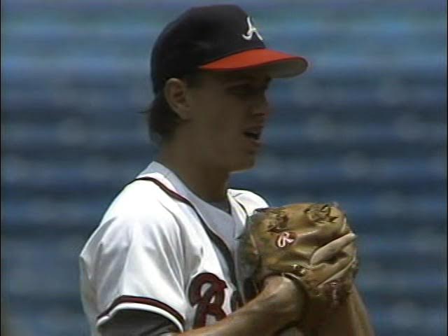 Atlanta Braves Photo (1980) - Glenn Hubbard wearing the Atlanta
