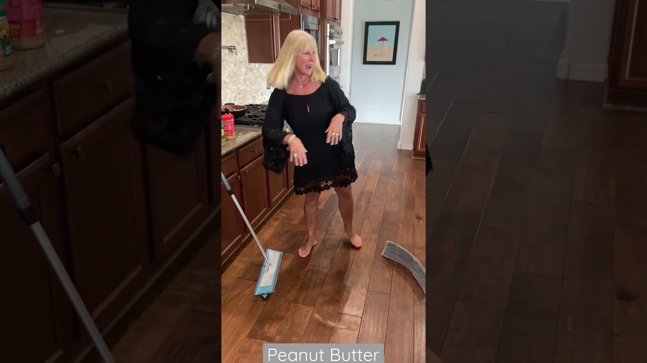 Our Norwex Mop even removes 🥜 peanut butter ! Just like that ! 