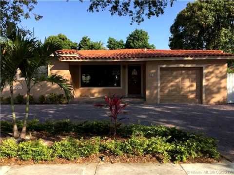 50 Pen Na Na Dr, Hialeah, FL home video tour