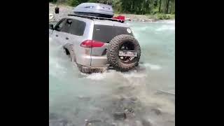 pajero sport бродит Мажой. Республика Алтай 2021