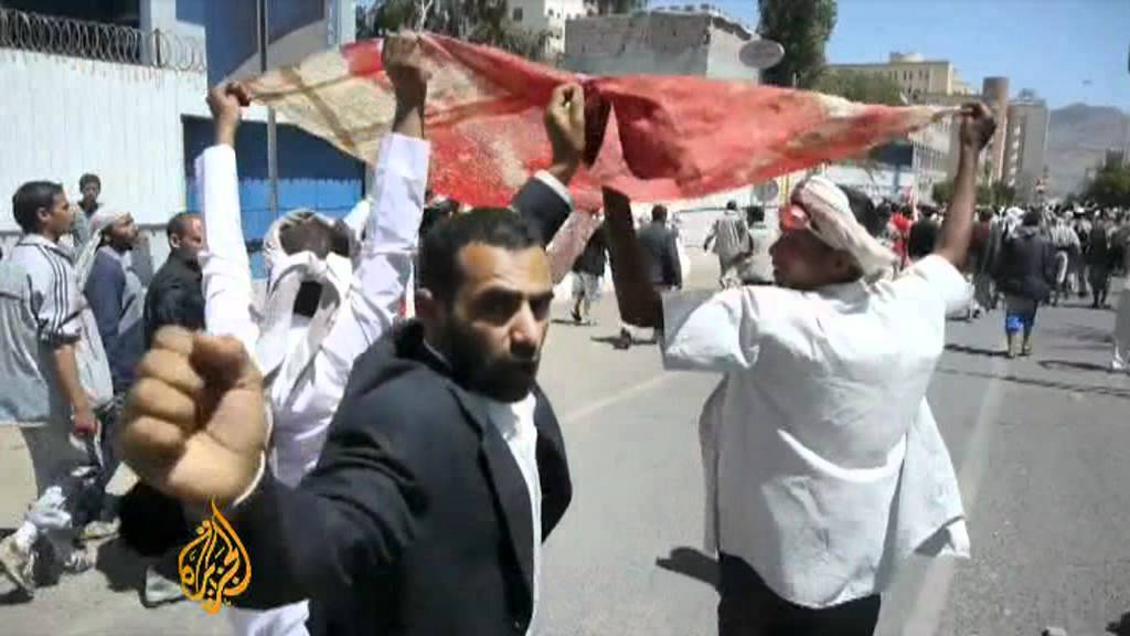 متظاهرون في صنعاء يتظاهرون ضد الرئيس صالح