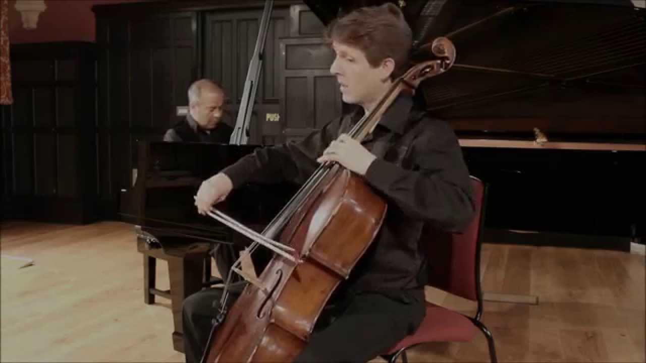 Alfonsina y el Mar / Studio / CLASSICO LATINO