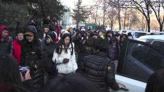 130104 SNSD Music Bank arrival