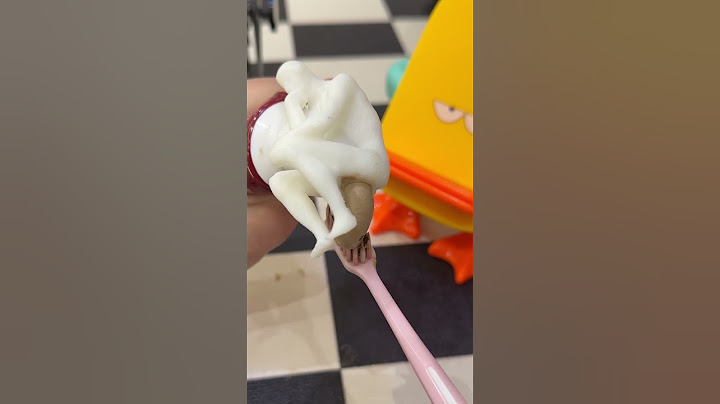听说用这个牙膏头挤出的牙膏更有味道~ #玩个很新的东西 #沙雕