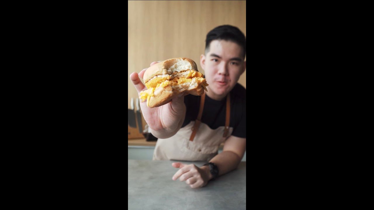 Make McDonalds Scrambled Egg Burger at Home??? Like now! #shorts