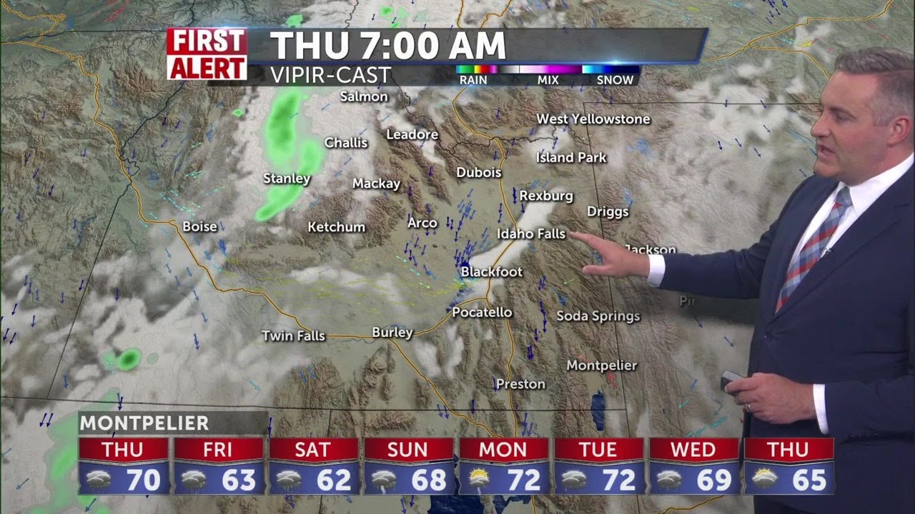 Thunderstorms with flash flooding possible - YouTube