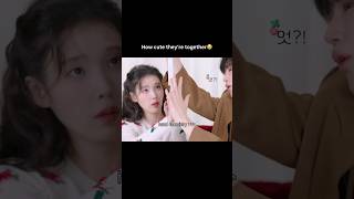 The Way Theyre Comparing Hand Size