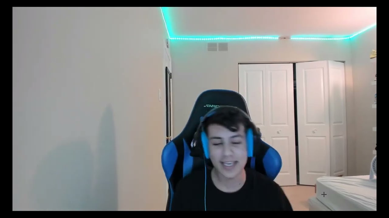 Stable Ronaldo Vibin'