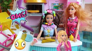 Eyvah Sakar Barbie Heryeri Karıştırdı | Barbie Restoran Oyunları #barbie