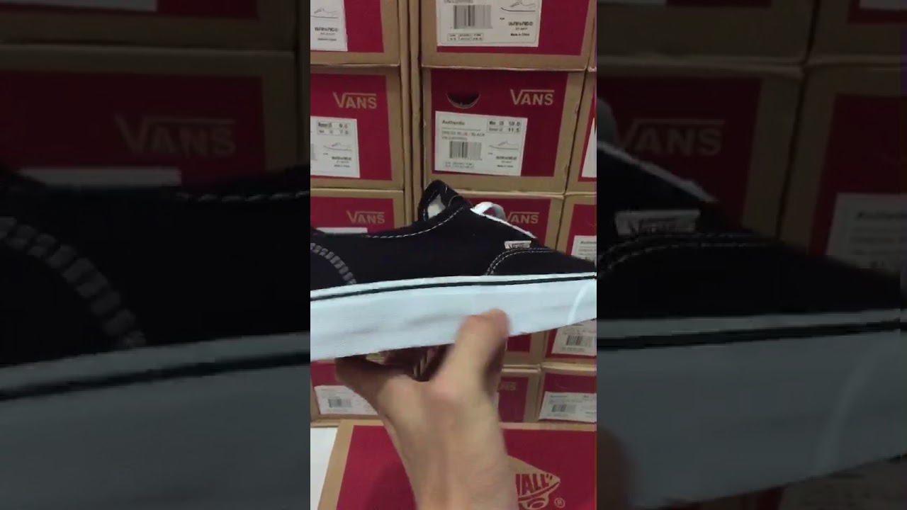 Vans Authentic Classic Black and White - Sneaker Official Member (Bukalapak.com)