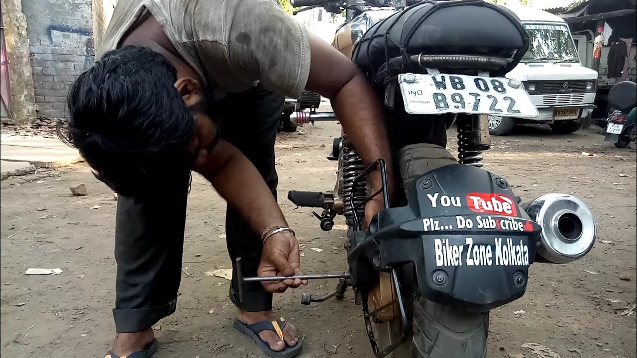 bajaj v15 mudguard price