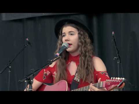 Gabby Rivers with "Mess Is Mine' (Vance Joy cover) from LeeStock 2017