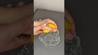 Squeeze lemons the easy way with this simple trick