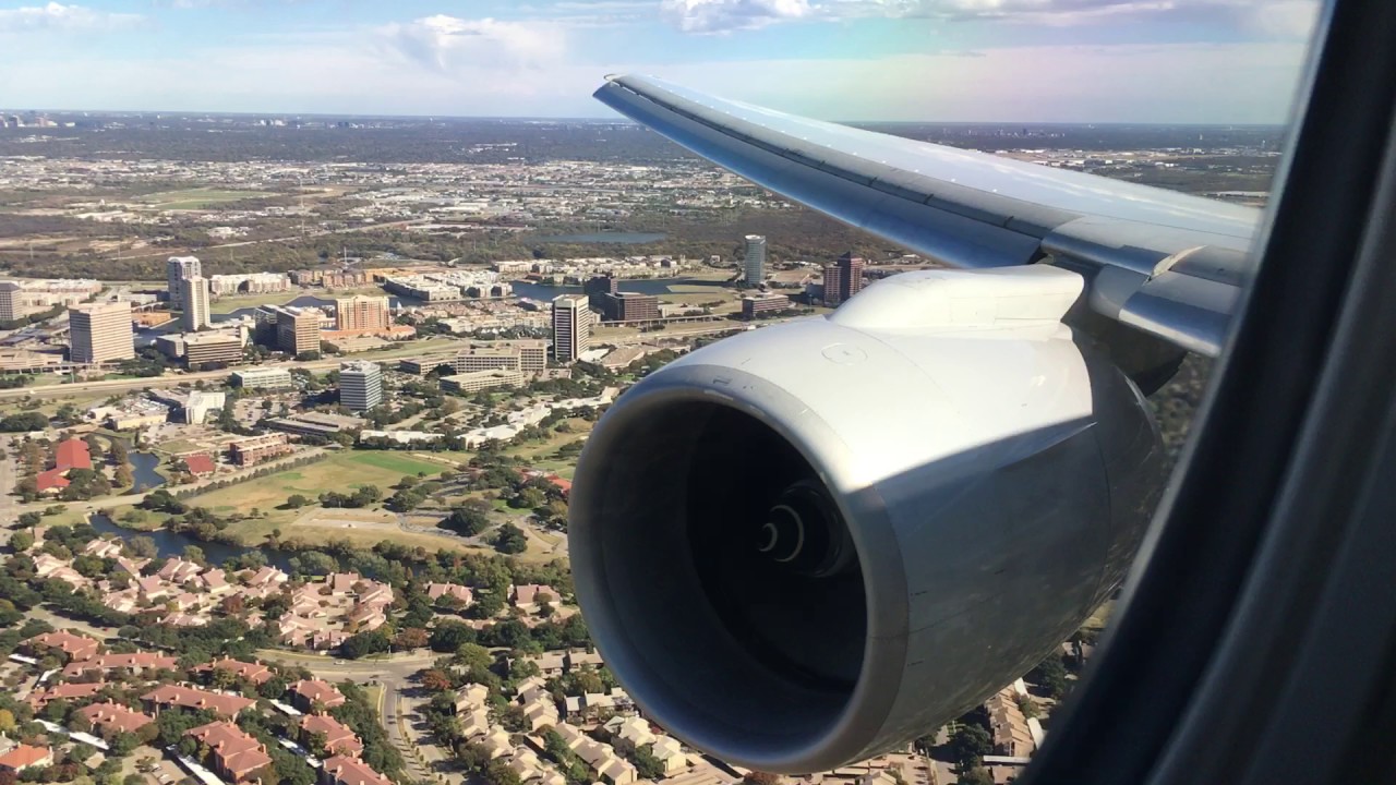WINDY American Airlines Boeing 777-223ER Landing into Dallas/Fort Worth