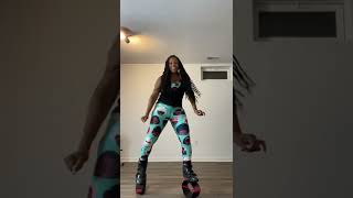 Lioness Bounce!