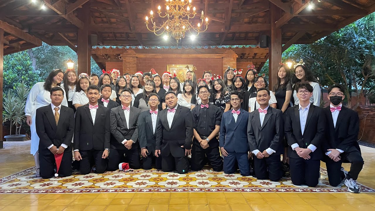 Natal Pertama (The First Noel, arr. John Stainer) - with Saint Mary Choir