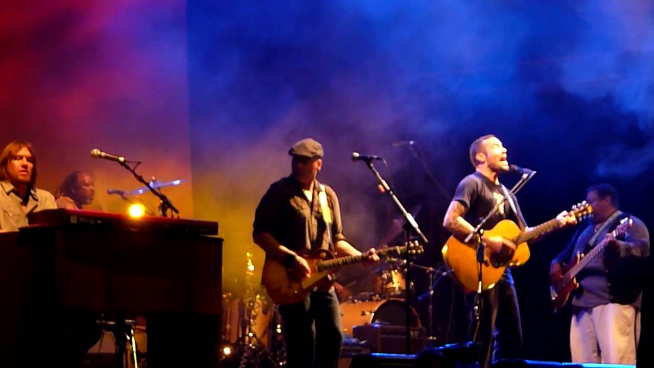 Ben Harper - Amen Omen - Bluesfet 2011 - Byron Bay Ben Harper - Amen Omen - Bluesfet 2011 - Byron Bay