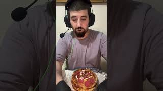 Süperfresh Pizza Aldım Tadına Baktımlöp Löp Löp Afiyetle Yedim