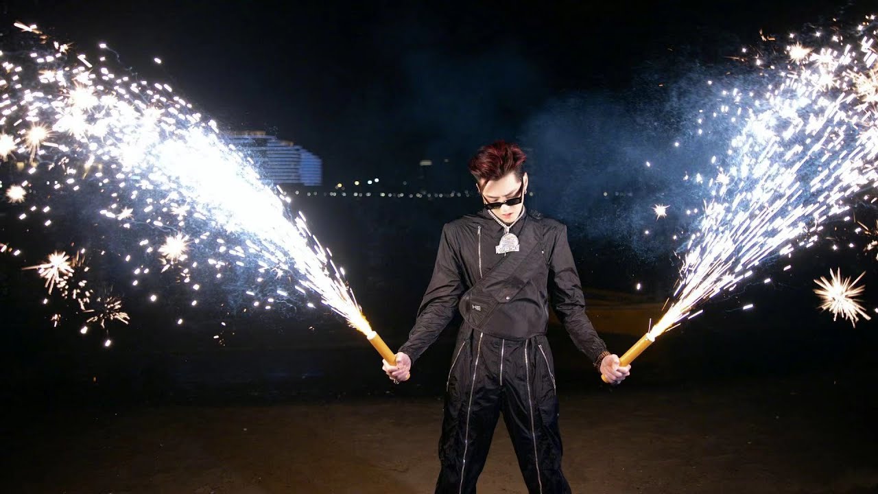 Kris Wu / L4WUDU - I'm Outcha Remix (Visualizer Video)