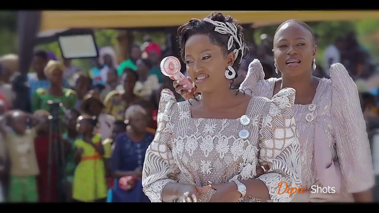 Phoebe Introduces Benjamin, 25th January 2025 #bridalmoments #love #wedding #music