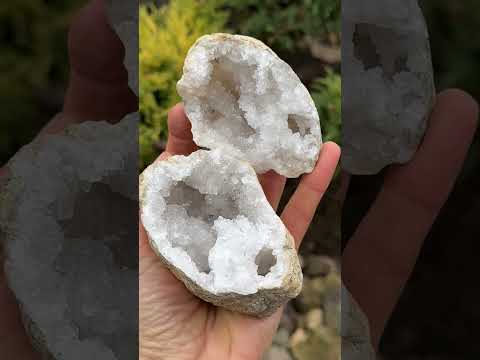 Рідкісна ЖЕОДА КВАРЦУ - натуральний камінь Марокко, видео 1