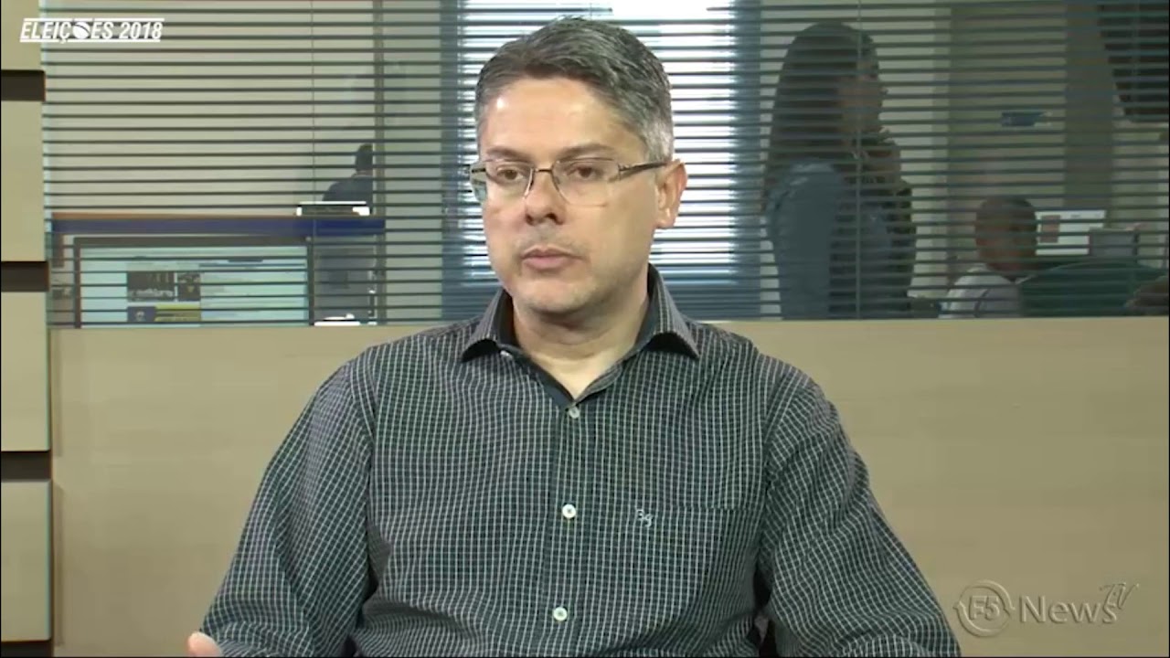 Trecho da Entrevista do delegado Alessandro Vieira ao portal F5 News - Reforma Tributária - YouTube