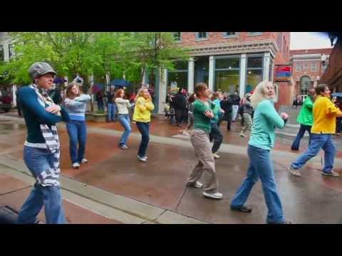 Flash Mob / Happening - "Gotta Dance", 5-7-10, Kal...