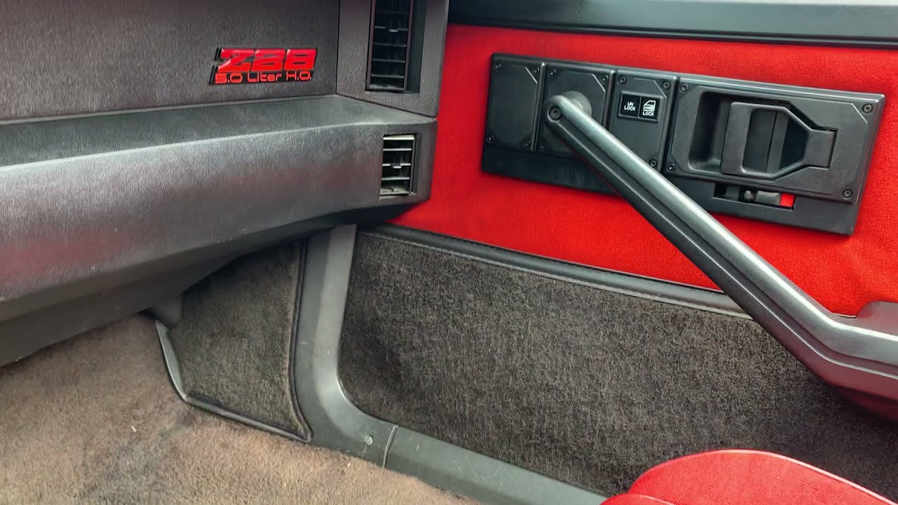 1984 Z28 Interior functions